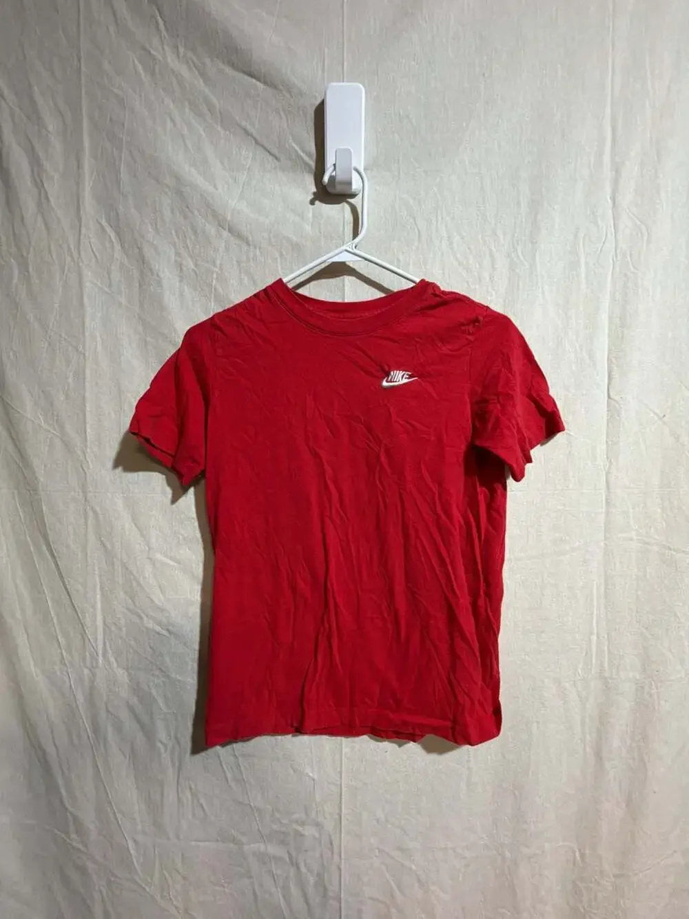 Nike The Nike Tee Sportswear Red Cotton T-Shirt